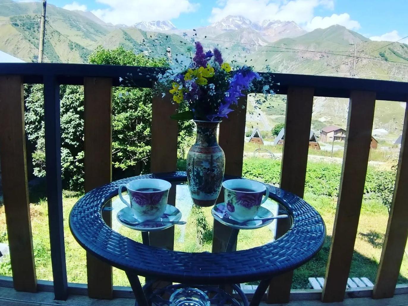 Emotion Kazbegi Apartman Szoba fotó